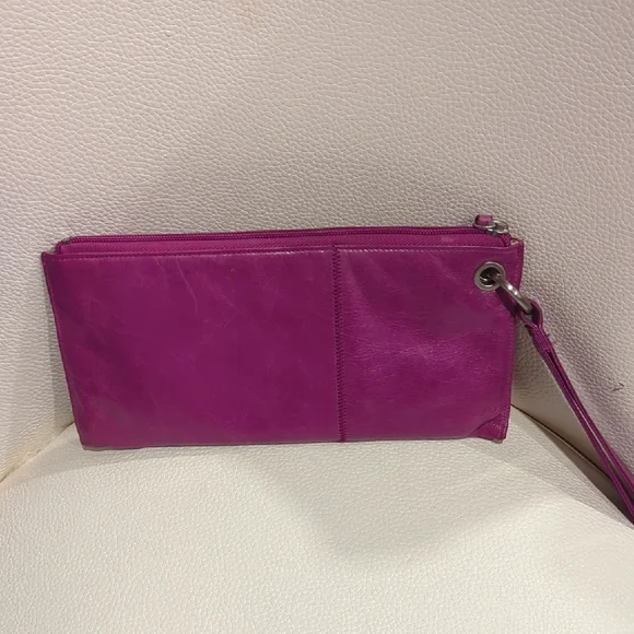HOBO Vibrant Purple Wristlet - Picture 2 of 8